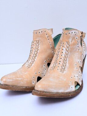 Corral Rodeo Cowgirl Distressed Leather Ankle Boot Size 9